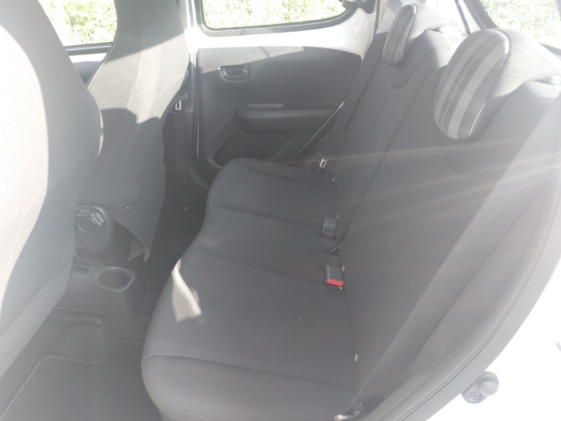 Peugeot 108 1.0 72 Active White #6