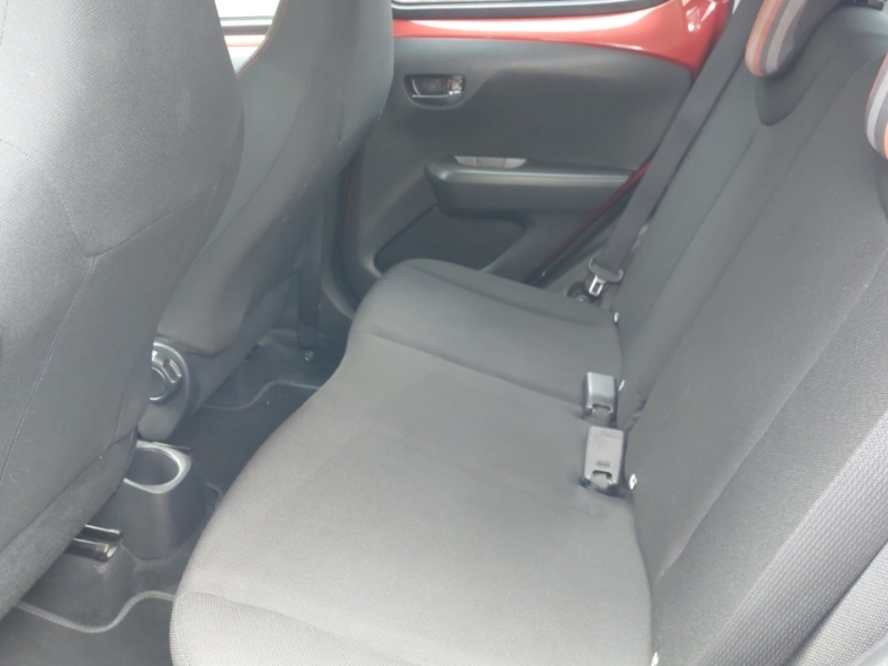 Peugeot 108 1.0 72 Collection Red #6