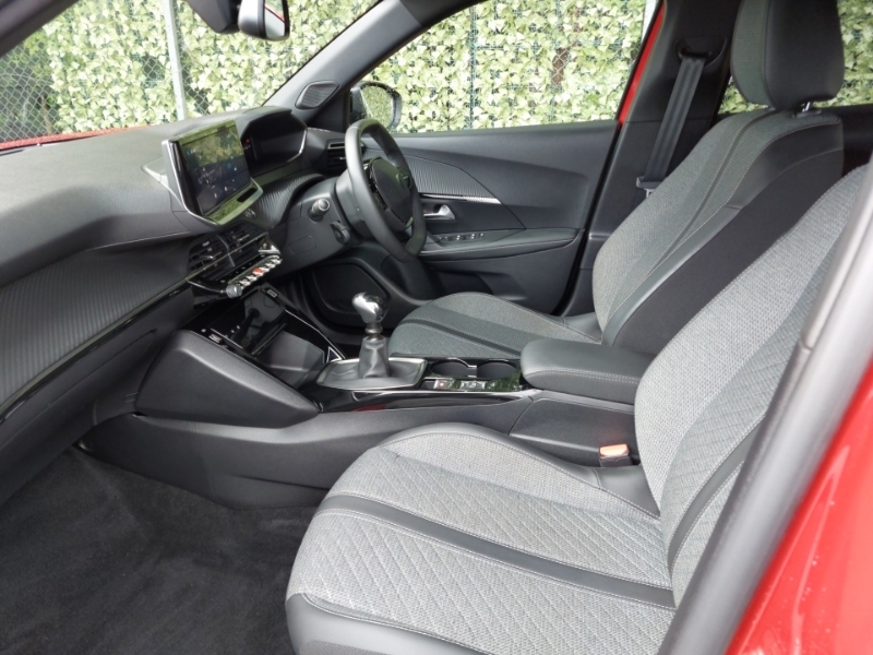 Peugeot 2008 1.2 Puretech 130 Allure ND24EBL Red #5