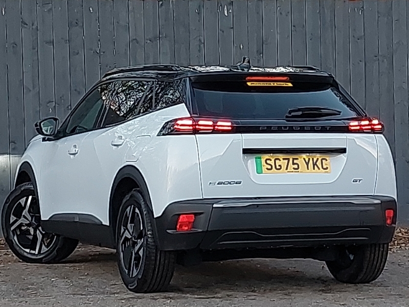 Peugeot e-2008 115Kw Gt 54Kwh White #2