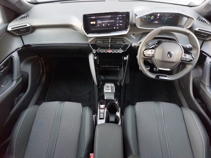 Peugeot e-2008 115Kw Gt 54Kwh White #3