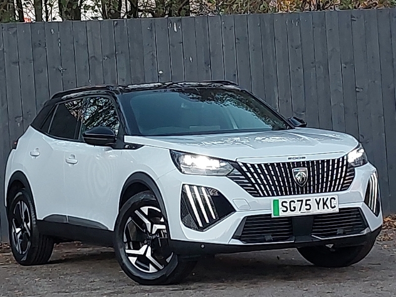 Peugeot e-2008 115Kw Gt 54Kwh White