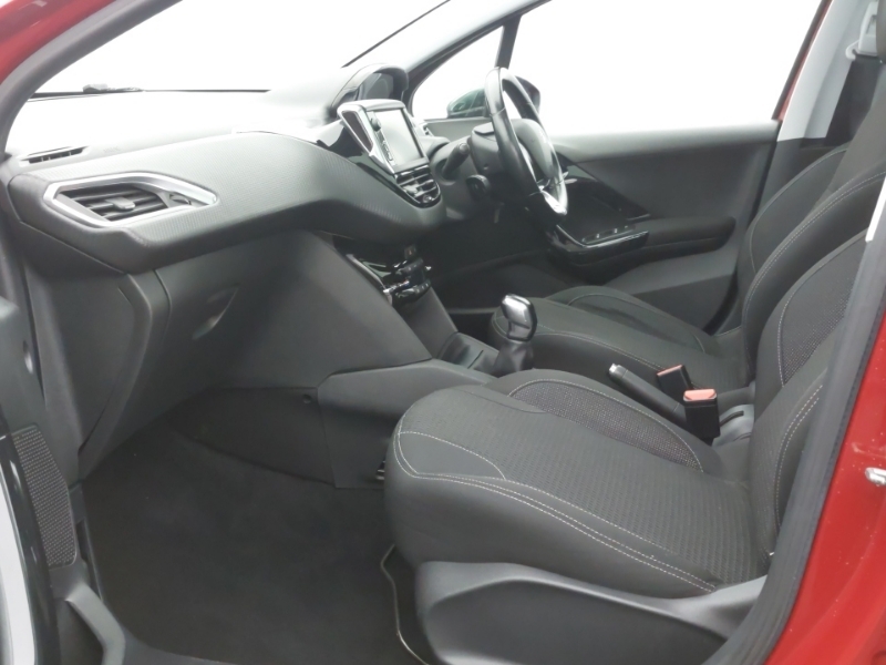 Peugeot 208 1.2 Puretech 82 Tech Edition Start Stop Red #5