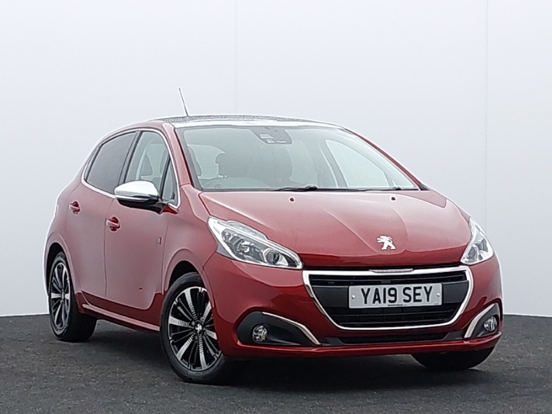 Peugeot 208 1.2 Puretech 82 Tech Edition Start Stop Red