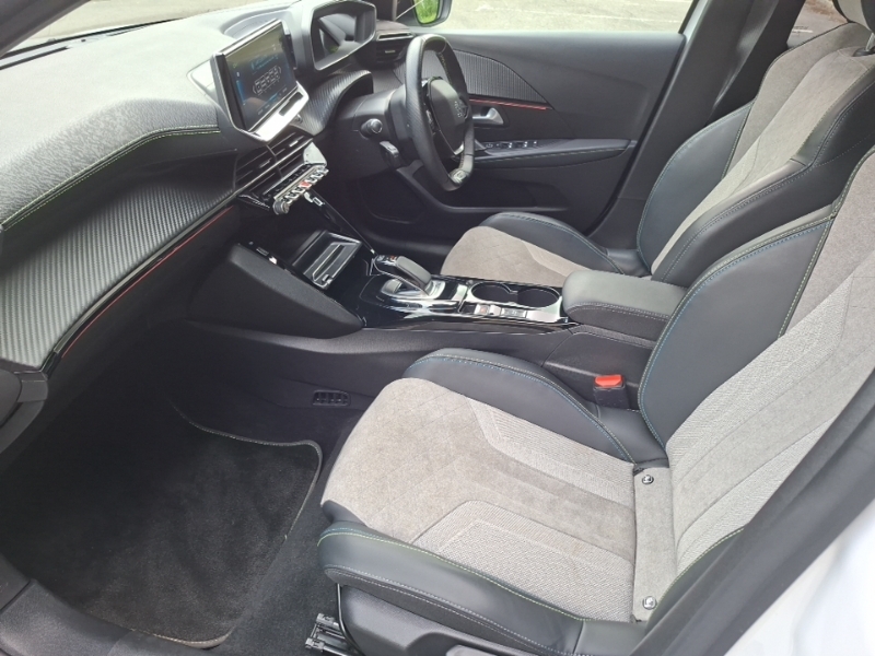Peugeot e-208 100Kw Gt 50Kwh White #5