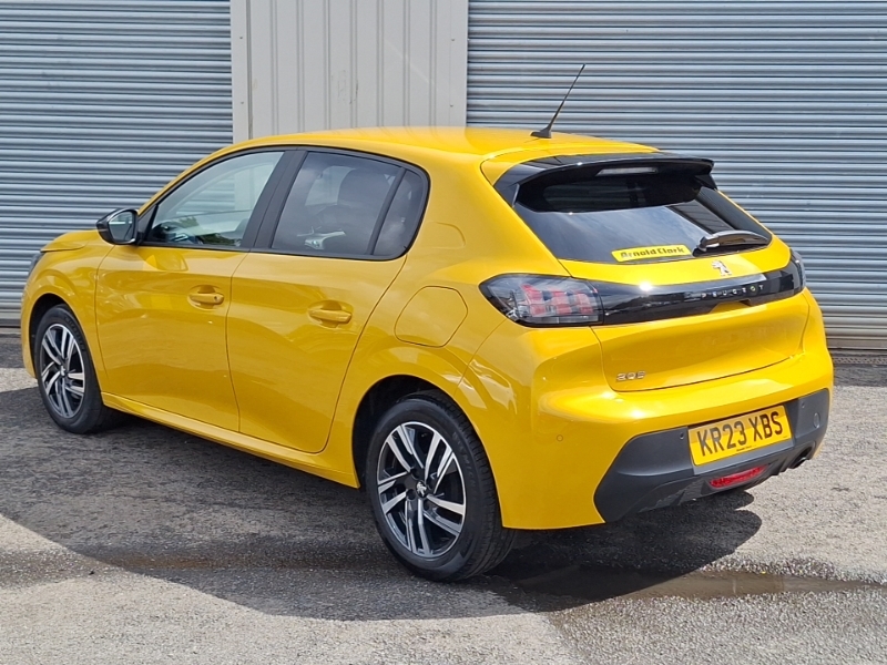 Peugeot 208 1.2 Puretech 100 Active Premium KR23XBS Yellow #2