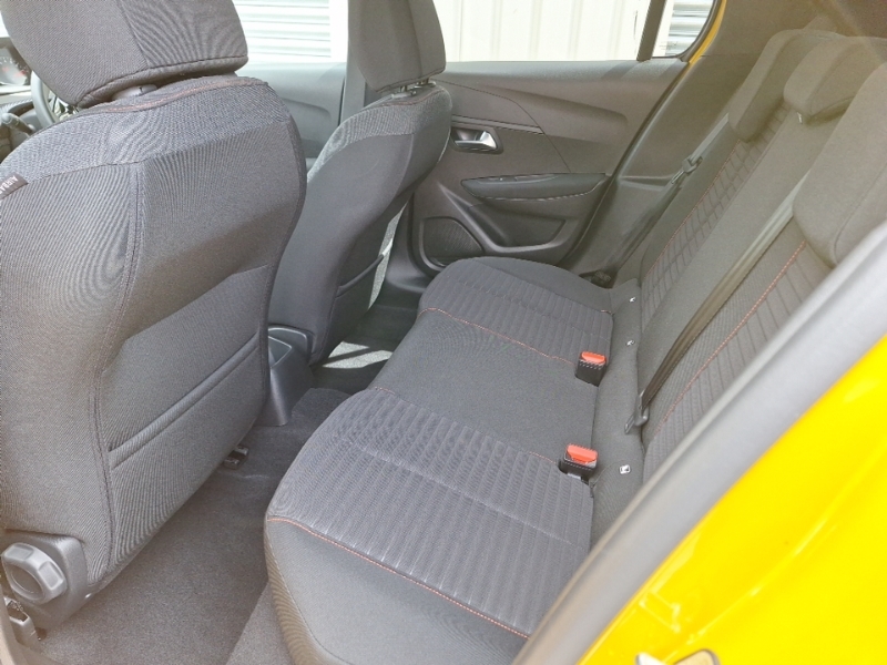 Peugeot 208 1.2 Puretech 100 Active Premium KR23XBS Yellow #6