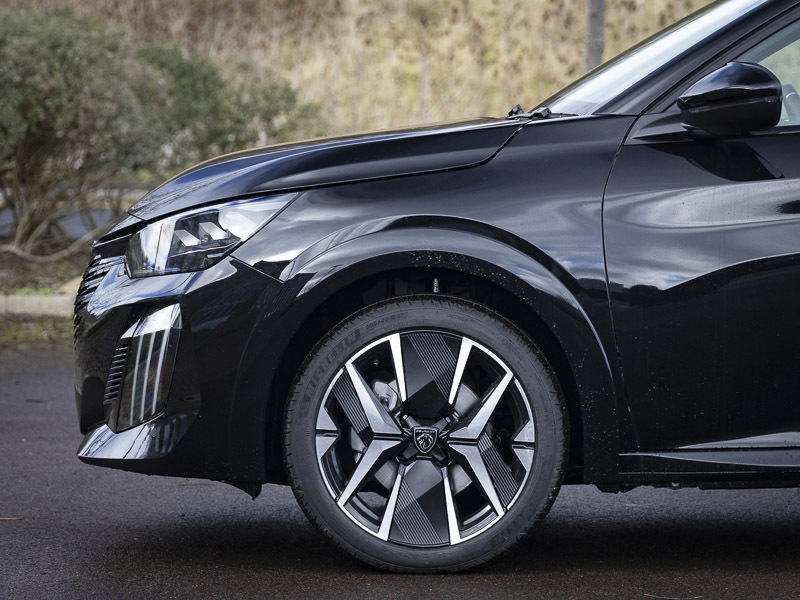 Peugeot 208 1.2 Hybrid 110 Allure E-dsc6  #19