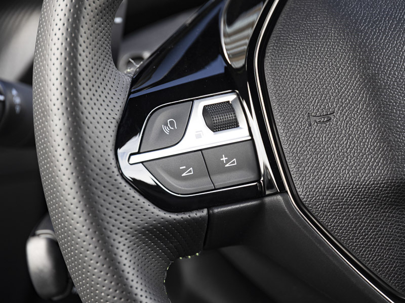 Peugeot 208 1.2 Hybrid 110 Allure E-dsc6  #14