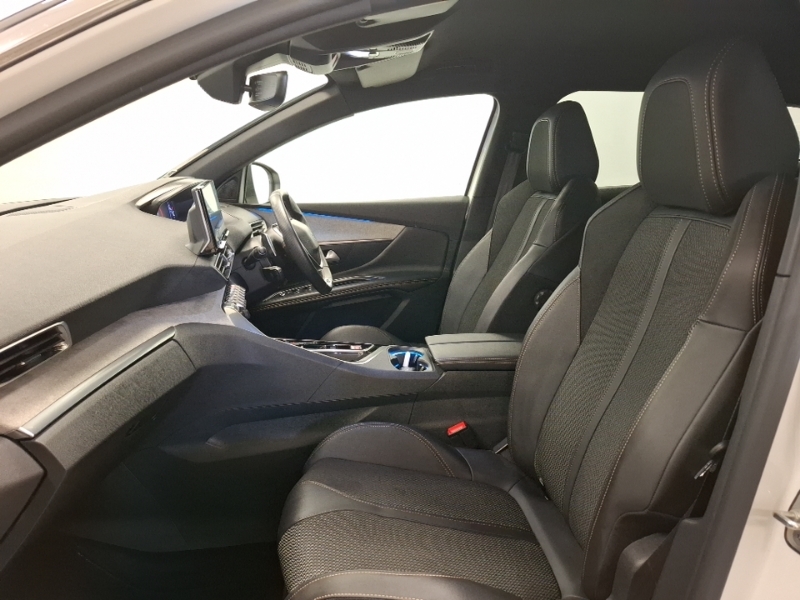 Peugeot 3008 1.2 Puretech Gt Eat8 White #5