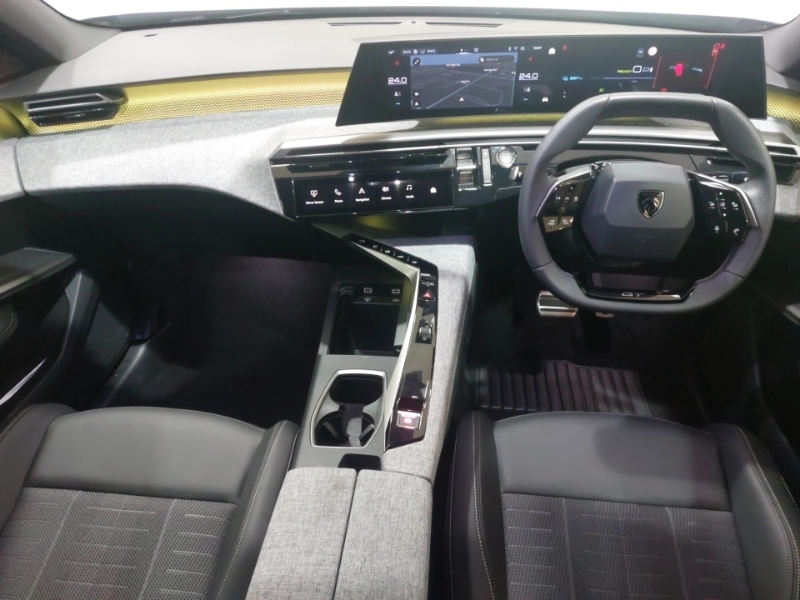 Peugeot 3008 157Kw Gt 73Kwh Grey #3