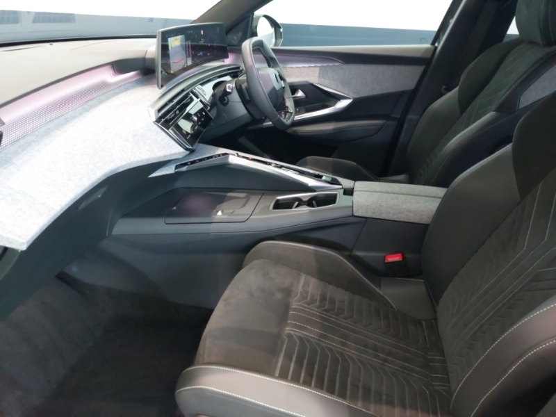 Peugeot 3008 157Kw Gt 73Kwh Grey #5