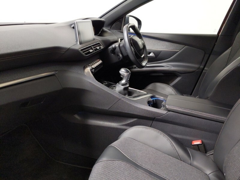 Peugeot 3008 1.2 Puretech Gt Line Brown #5