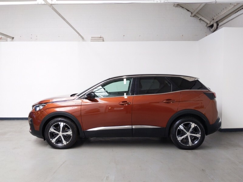 Peugeot 3008 1.2 Puretech Gt Line Brown #4