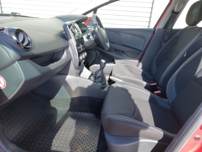Renault Clio 0.9 Tce 90 Play SD68JMX Red #5