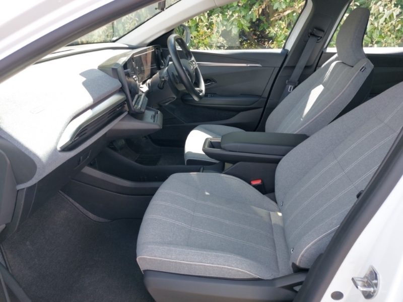 Renault Megane E-Tech Ev60 160Kw Equilibre 60Kwh Optimum Charge White #5