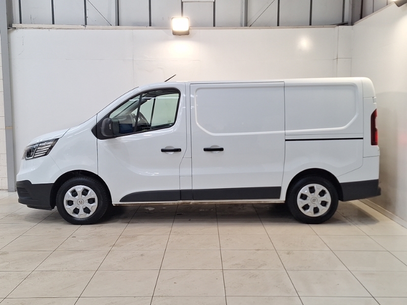 Renault Trafic Sl30 Blue Dci 130 Advance Safety Van White #4