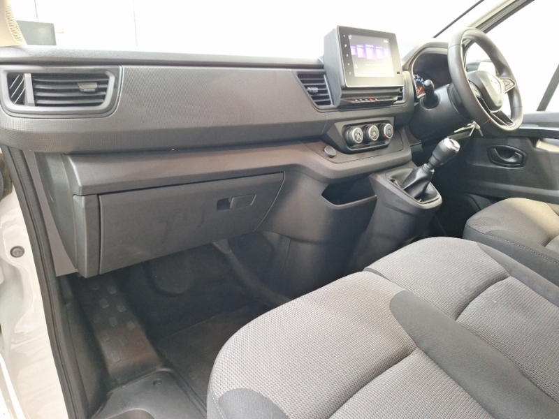 Renault Trafic Sl30 Blue Dci 130 Advance Safety Van White #5