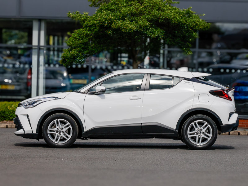 Toyota C-Hr 1.8 Hybrid Icon Cvt YS23DHN White #4