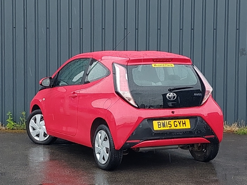 Toyota Aygo 1.0 Vvt-i X-play Red #2