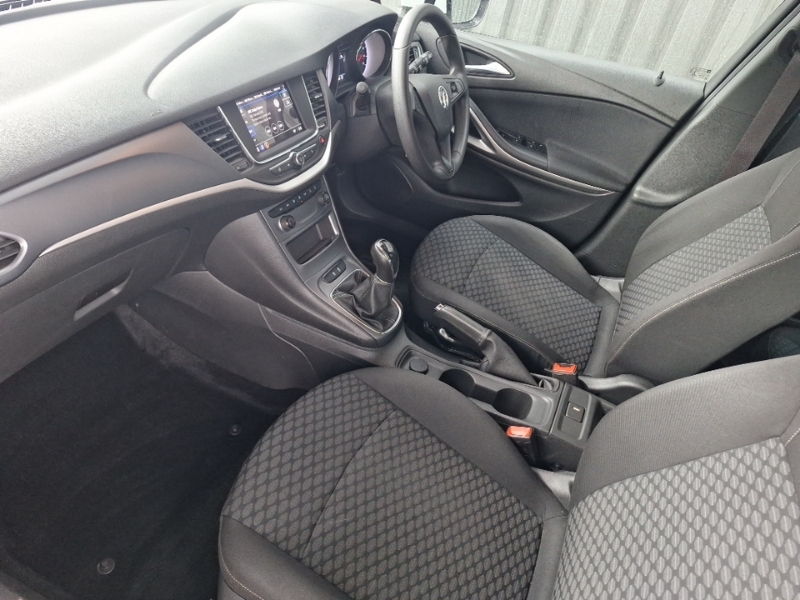 Vauxhall Astra 1.2 Turbo Se DS20CEJ White #5