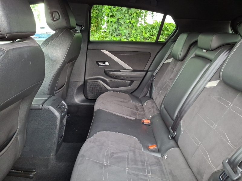 Vauxhall Astra 1.5 Turbo D Ultimate BL23GTU Black #6