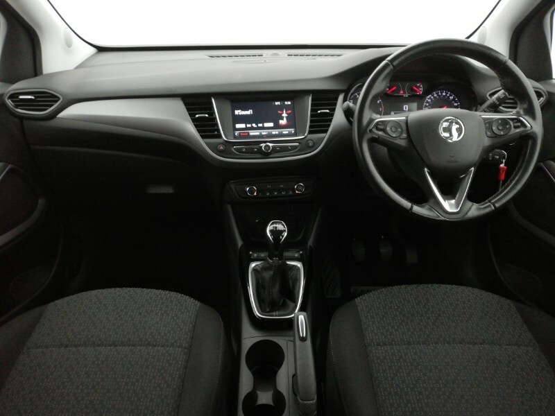Vauxhall Crossland 1.2 Design White #3