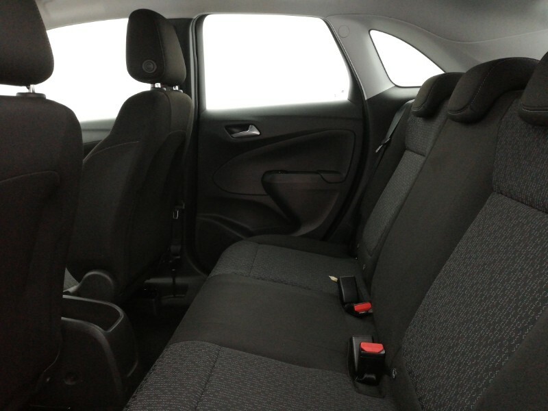 Vauxhall Crossland 1.2 Design White #6