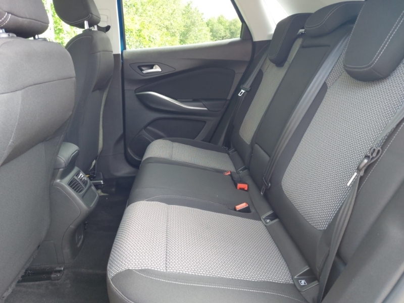 Vauxhall Grandland X 1.2 Turbo Design Line SA19FXF Blue #6