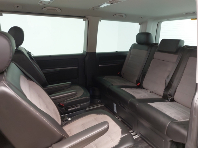 Volkswagen Caravelle 2.0 Tdi Executive 150 Dsg Grey #6
