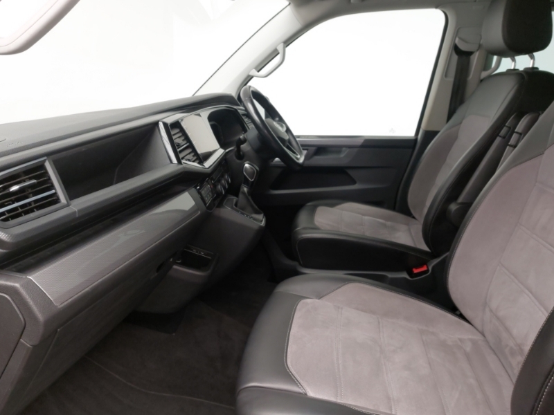 Volkswagen Caravelle 2.0 Tdi Executive 150 Dsg Grey #5