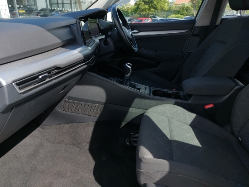 Volkswagen Golf 1.5 Tsi 150 Life GM21YCR White #5
