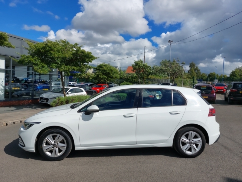 Volkswagen Golf 1.5 Tsi 150 Life GM21YCR White #4