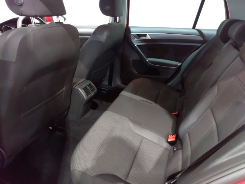 Volkswagen Golf 1.6 Tdi Match YJ19TKX Red #6