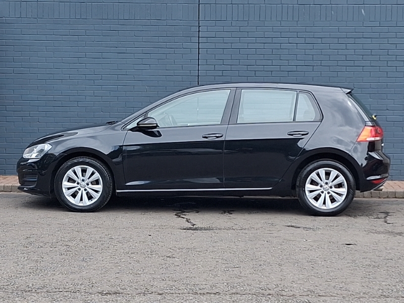 Volkswagen Golf 1.6 Tdi 105 Se Dsg Black #4