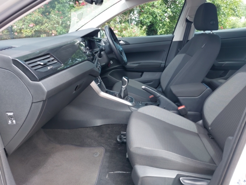 Volkswagen Polo 1.0 Tsi Life GL73ZDD Grey #5