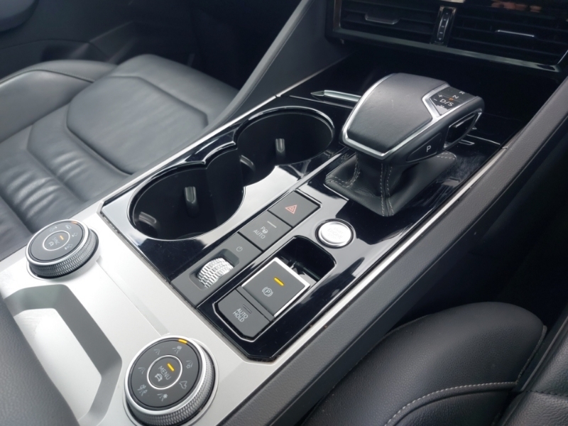 Volkswagen Touareg V6 Black Edition Tsi Black #13