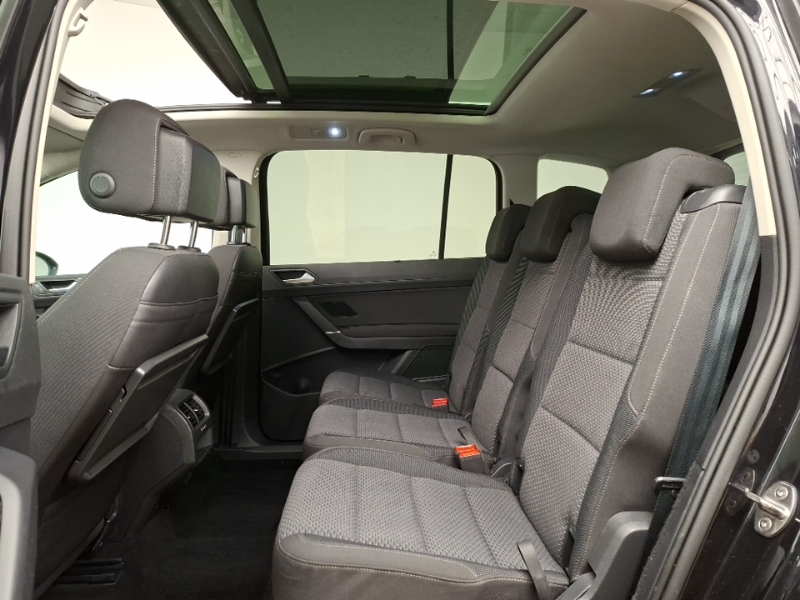Volkswagen Touran 1.0 Tsi Se Family Black #6
