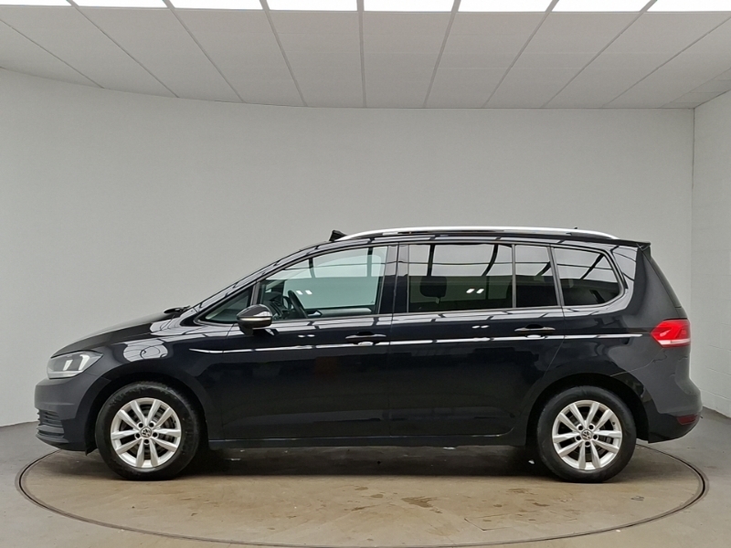 Volkswagen Touran 1.0 Tsi Se Family Black #4