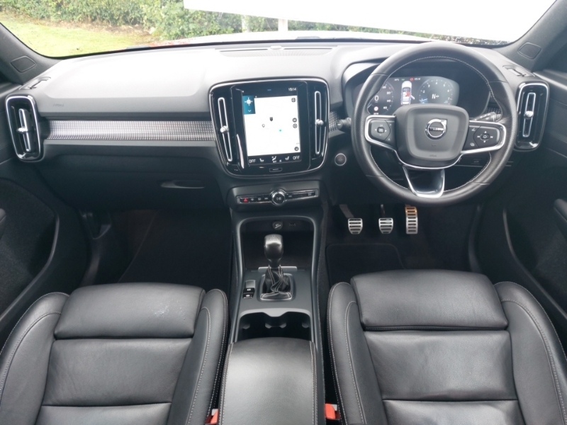 Volvo XC40 1.5 T3 163 R Design SM21LVT Red #3
