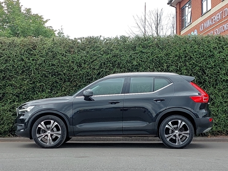 Volvo XC40 2.0 B4p Inscription Pro 7 Speed LL71VNX Black #4