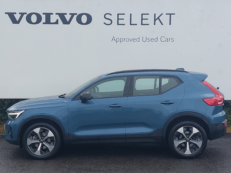 Volvo XC40 2.0 B3p Plus Dark SM24GAX Blue #4