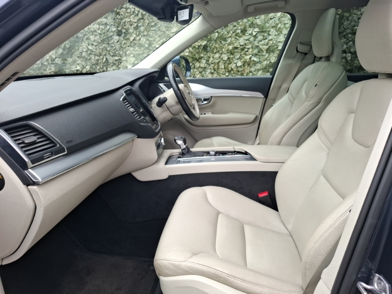 Volvo XC90 2.0 D5 Powerpulse Momentum Pro Awd 231 Bhp Blue #5