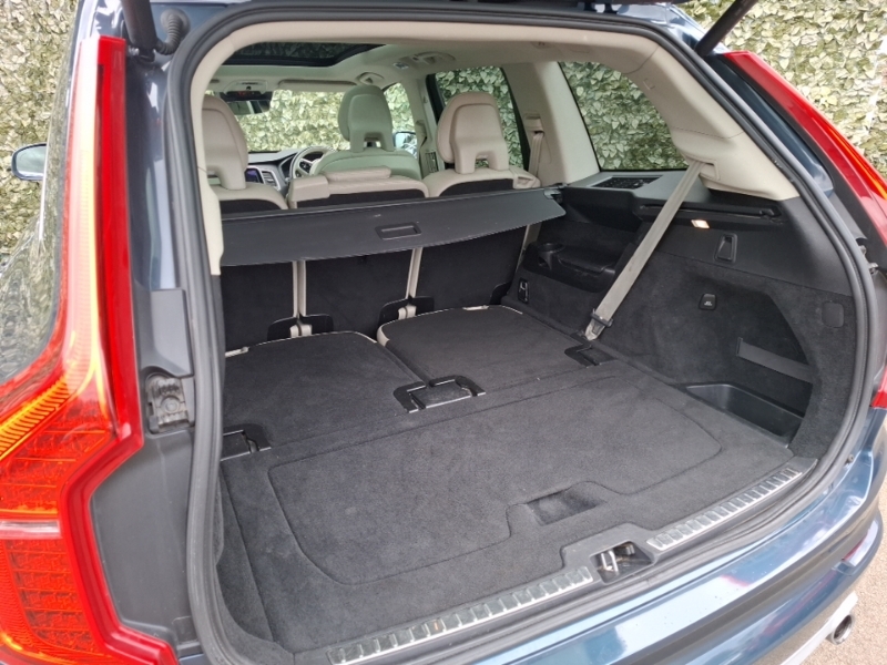 Volvo XC90 2.0 D5 Powerpulse Momentum Pro Awd 231 Bhp Blue #8