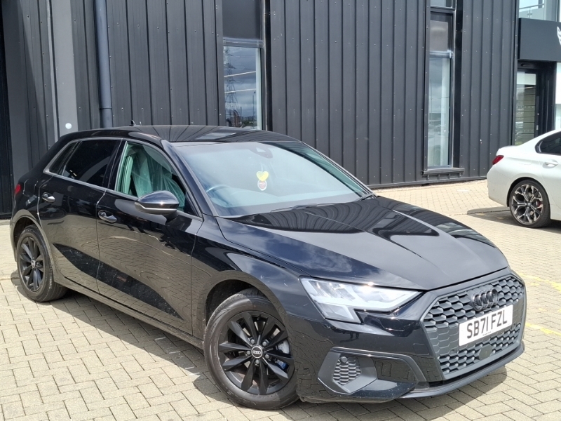 Audi A3 30 Tfsi Technik Black