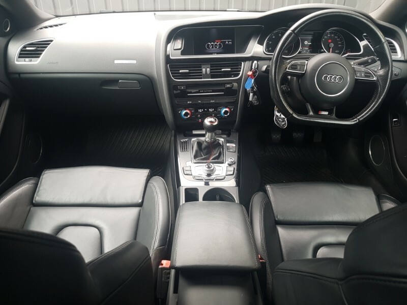 Audi A5 1.8T Fsi 177 Black Edition Plus Red #3