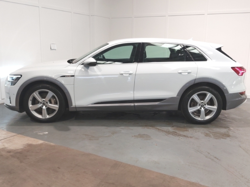 Audi E-tron 230Kw 50 Quattro 71Kwh Technik White #4