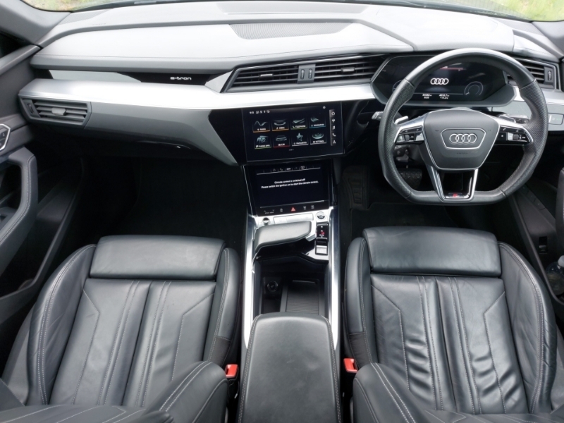 Audi E-tron 300Kw 55 Quattro 95Kwh Black Ed 22Kwch Black #3