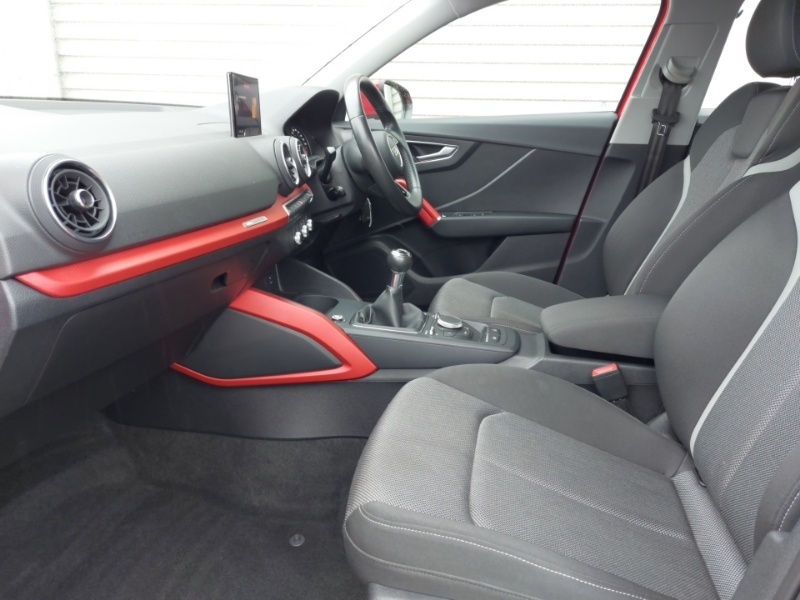 Audi Q2 30 Tdi Sport Red #5