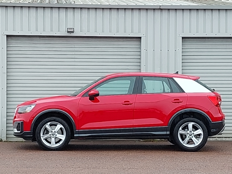 Audi Q2 30 Tdi Sport Red #4